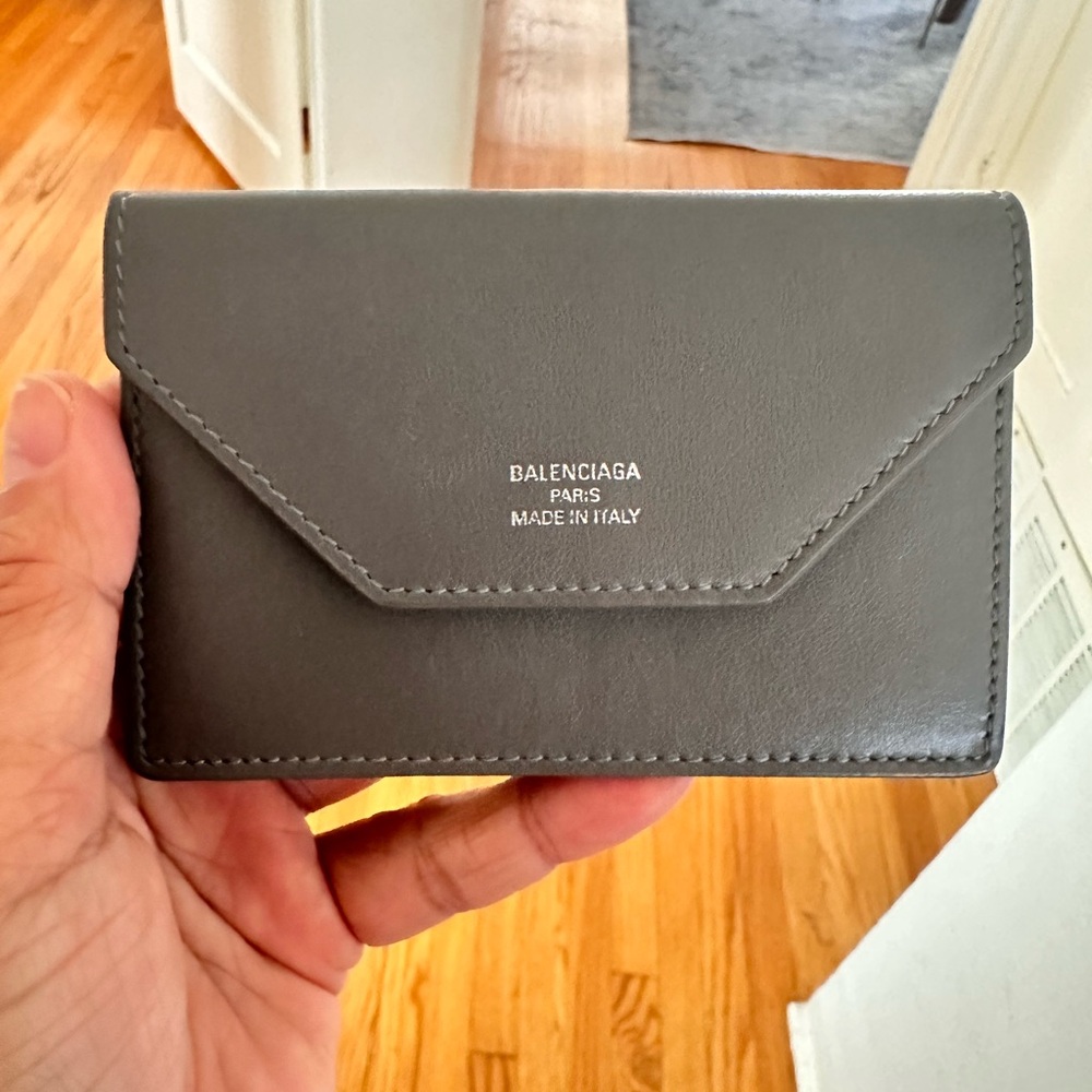 Elegant Gray Leather Wallet